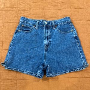 High-waisted mom shorts